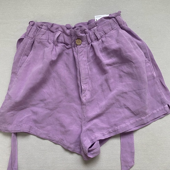 🛍️NEW ZARA HIGH WAISTED SHORTS - Picture 3 of 5